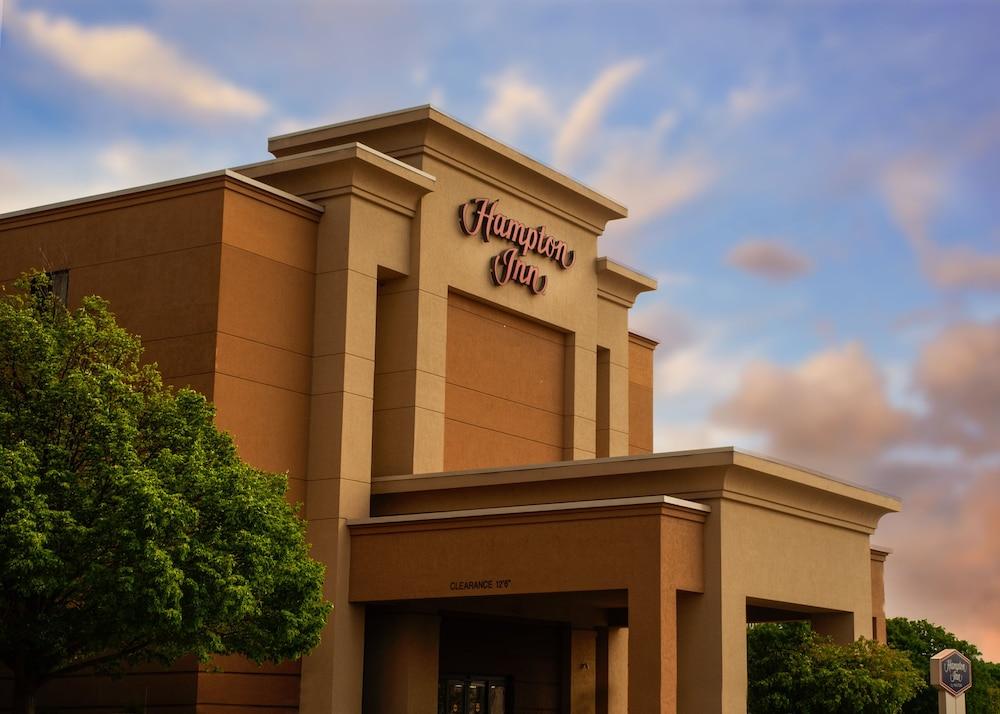 Hampton Inn Norfolk Exterior photo